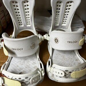 Union Trilogy Snowboard Bindings Women's Large Shoe Size 9-11 White & Rose Gold